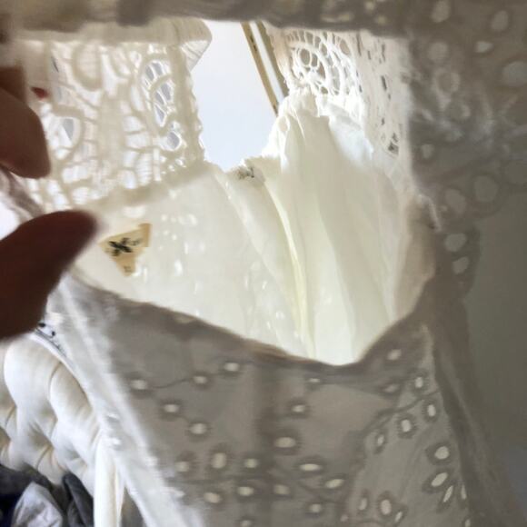 $598 Nightcap Clothing White Eyelet Lace Tie Behind Dress New with tags size 1 - Picture 10 of 12